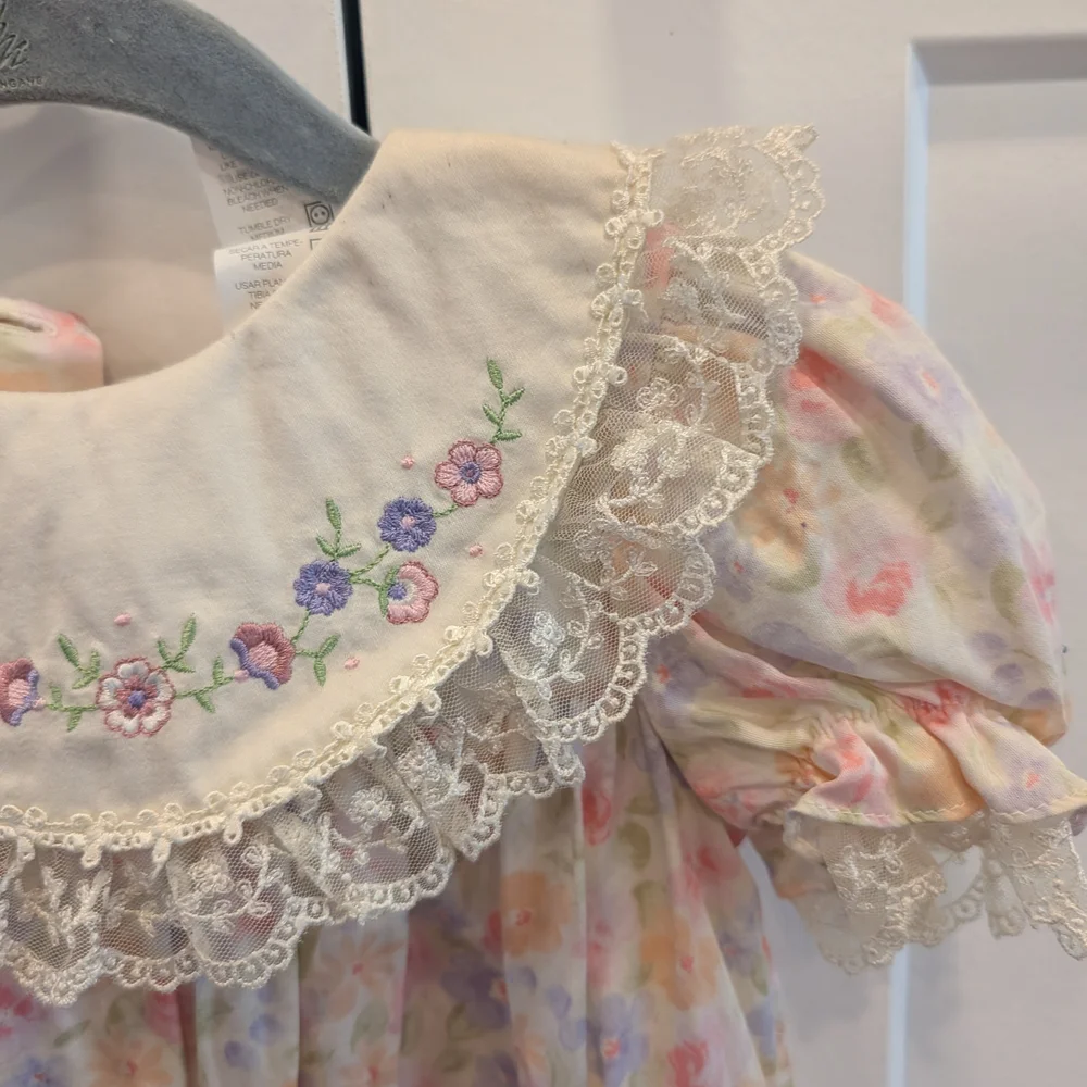 VINTAGE 80s Baby Girl Floral Romper With Embroidered Lace Bib Collar 24 Months